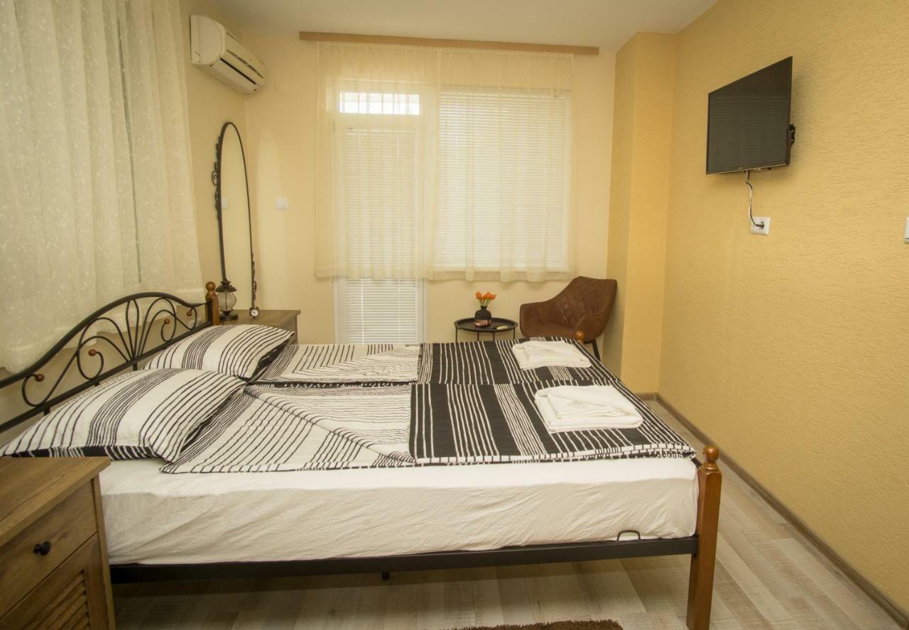 Ferienwohnung Двойна Стая I - Къща За Гости Зоя Zarewo Exterior foto
