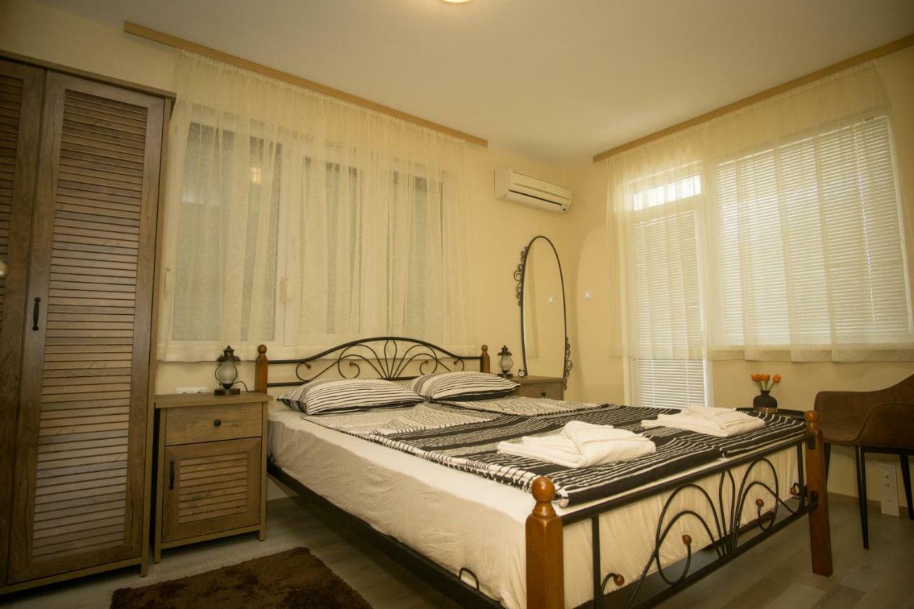 Ferienwohnung Двойна Стая I - Къща За Гости Зоя Zarewo Exterior foto