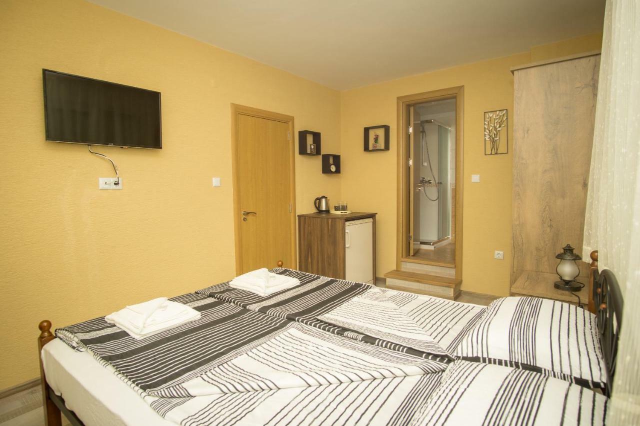 Ferienwohnung Двойна Стая I - Къща За Гости Зоя Zarewo Exterior foto